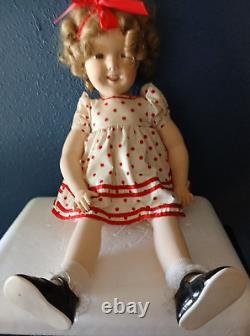 1930's Shirley Temple Doll with clothes & shoes 27/Very Nice Doll