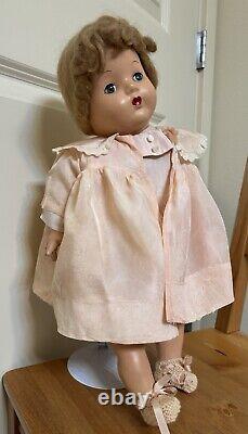 Antique Composition Doll 1930'. 18 inch