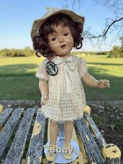 Antique composition 15Shirley Temple doll No Marked