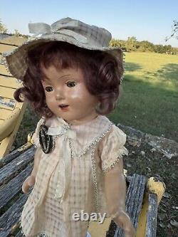 Antique composition 15Shirley Temple doll No Marked