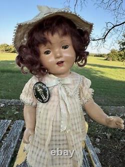 Antique composition 15Shirley Temple doll No Marked