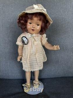 Antique composition 15Shirley Temple doll No Marked