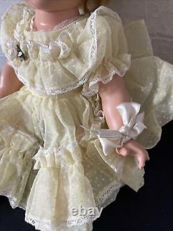 Beautiful Ideal Shirley Temple 18 all Composition Doll In Original Outfit