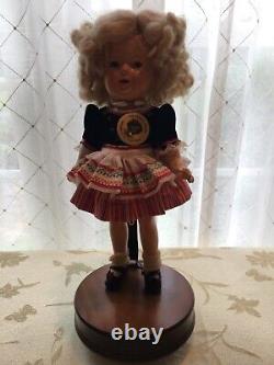 Beautiful Shirley Temple composition doll