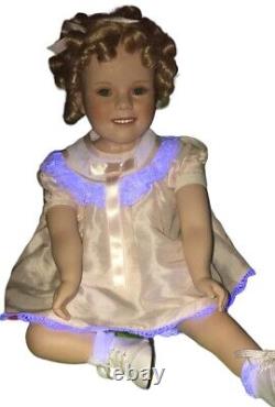 Danbury Mint Shirley Temple Uranium Green Eyes 1996 Doll Porcelain Vintage RARE