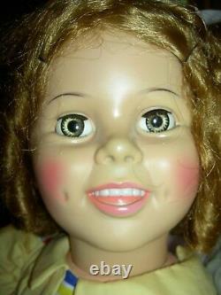 Gorgeous orig. 1959 Ideal sgnd. 35 PlayPal size Shirley Temple doll, twist wrist