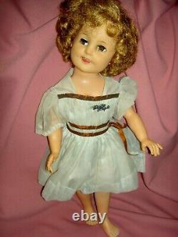 Ideal 1958, FLIRTY eyes SHIRLEY TEMPLE 17 doll ST-17-1 original clothing & pin
