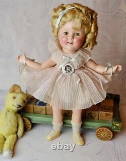 ORIGINAL IN BOX Shirley Temple Composition Doll Take A Bow HIGH COLOR Antique