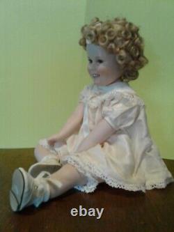 SHIRLEY TEMPLE PORCELAIN DOLL, Uranium Green Eyes, Danbury Mint