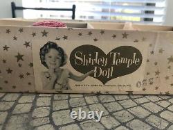 SHIRLEY TEMPLE VINTAGE DOLL GIFT SET in Original Gold Star Box from 1950s