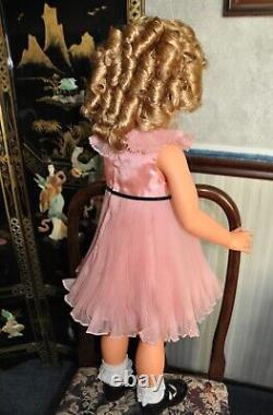 Shirley Temple 35 Playpal By Danbury Mint all Original in Beautiful Condition