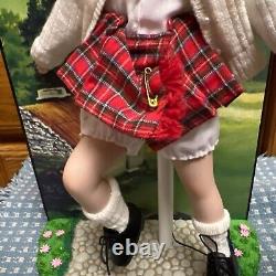 Shirley Temple Danbury Mint Doll 11 Lass Background