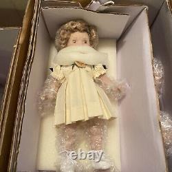 Shirley Temple Doll Set Danbury Mint Two of a Kind 1998 14 Sitting Yellow Dress