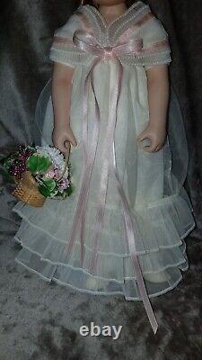 Shirley Temple Flower Girl Doll The Danbury Mint, Family Album Doll Collection