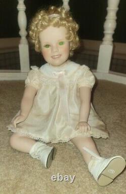 Shirley Temple Little Miss Shirley Porcelain Doll Amazing Glowing GREEN Eyes