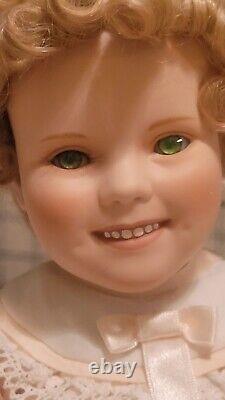 Shirley Temple Little Miss Shirley Porcelain Doll Amazing Glowing GREEN Eyes