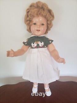 Shirley temple composition doll 18- golden/ reddish blonde wig