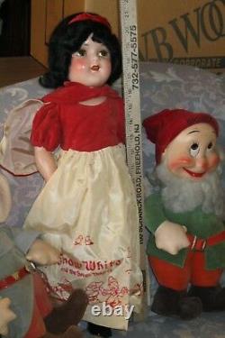 Snow White (Ideal 22 Shirley Temple) & Seven Dwarf (Knickerbocker 14) Doll Set