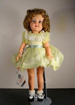 VINTAGE! Shirley Temple Doll with Flirting Eyes and Hag Tags Circa 1960's NICE