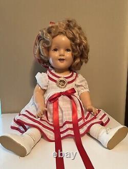 Vintage Ideal 1934 20 original Shirley Temple Comp Doll. A Real Beauty