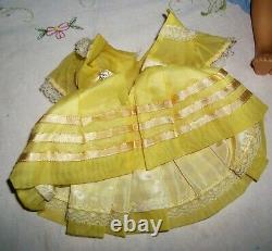 Vintage Shirley Temple ST15 With Original Yellow Dress So Beautiful