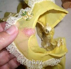 Vintage Shirley Temple ST15 With Original Yellow Dress So Beautiful